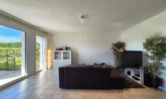 Недвижимость Apartment 4 rooms: 3
