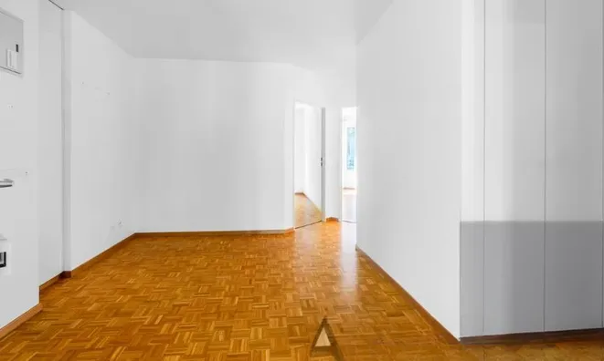 Недвижимость Apartment 4 rooms: 5