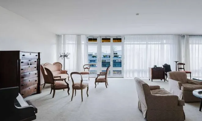 Недвижимость Apartment 7 rooms: 4