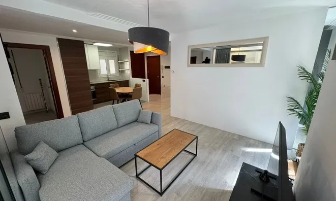 Недвижимость 3-bedroom apartment with 3 auxiliary rooms for sale in La Massana: 1