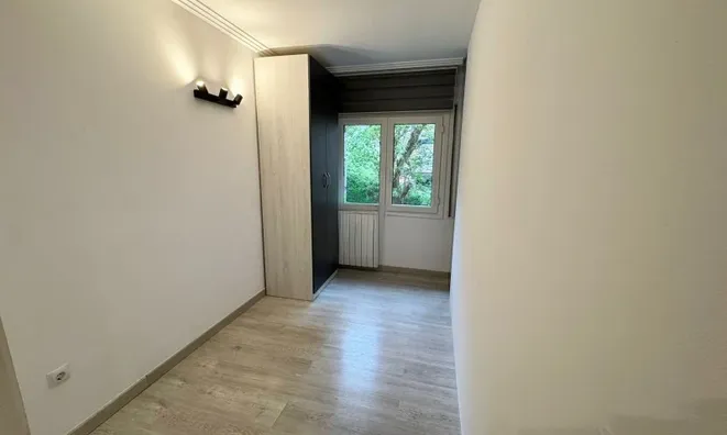 Недвижимость 3-bedroom apartment with 3 auxiliary rooms for sale in La Massana: 12