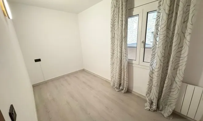 Недвижимость 3-bedroom apartment with 3 auxiliary rooms for sale in La Massana: 13