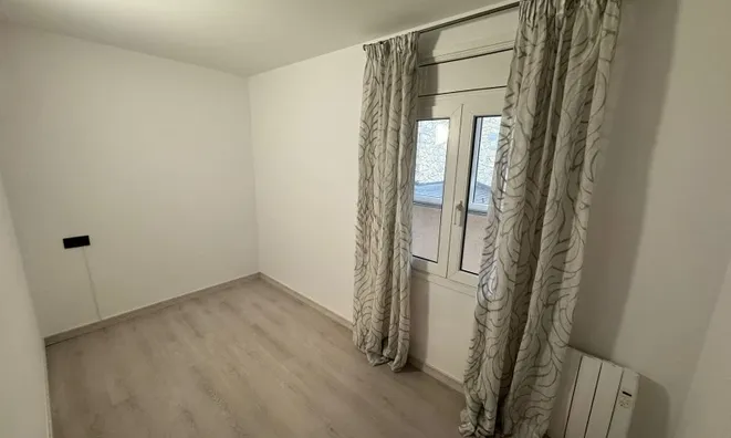 Недвижимость 3-bedroom apartment with 3 auxiliary rooms for sale in La Massana: 22