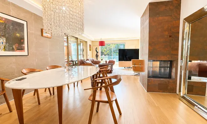Недвижимость Row house 8 rooms: 3