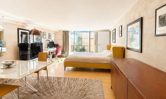 Недвижимость Row house 8 rooms: 8
