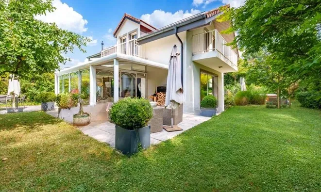 Недвижимость Single house 7 rooms: 2