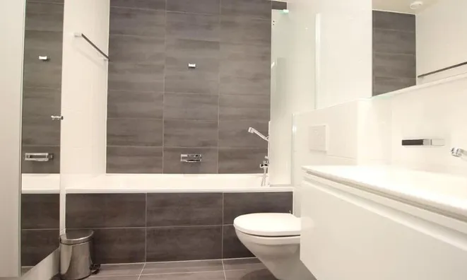 Недвижимость Apartment: 7