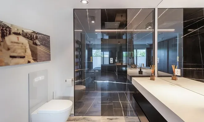 Недвижимость Attic flat 8 rooms: 24