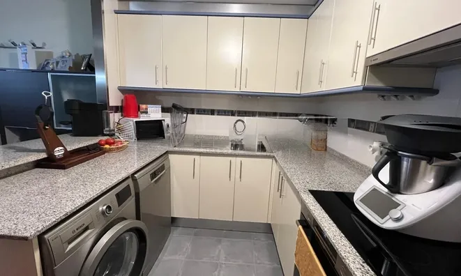 Недвижимость Apartment in Encamp with two bedrooms and parking: 6
