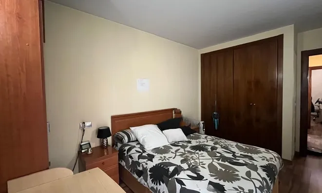 Недвижимость Apartment in Encamp with two bedrooms and parking: 11