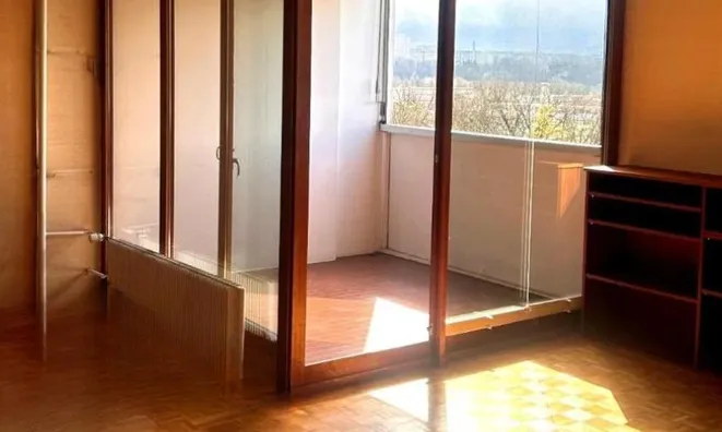 Недвижимость Apartment 5 rooms: 5