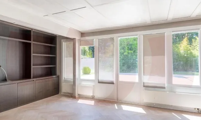 Недвижимость Single house 9 rooms: 8