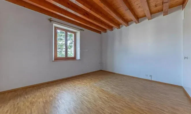 Недвижимость Single house 8 rooms: 10