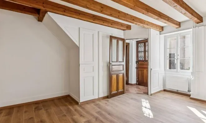 Недвижимость Single house 8 rooms: 2