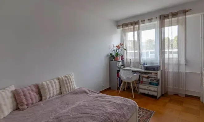 Недвижимость Apartment 5 rooms: 5