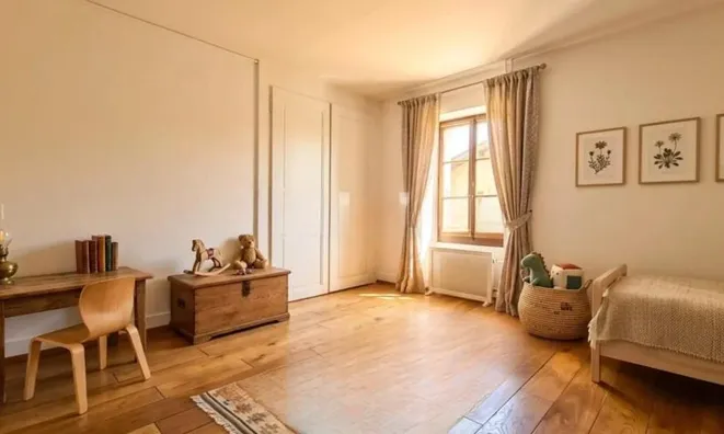 Недвижимость Single house 8 rooms: 5