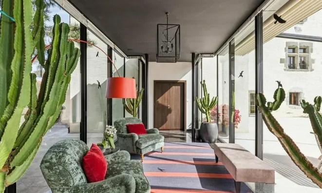 Недвижимость Single house 20 rooms: 11