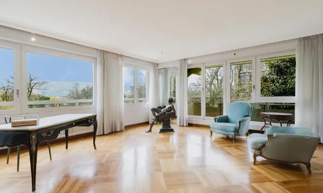 Недвижимость Apartment 8 rooms: 3