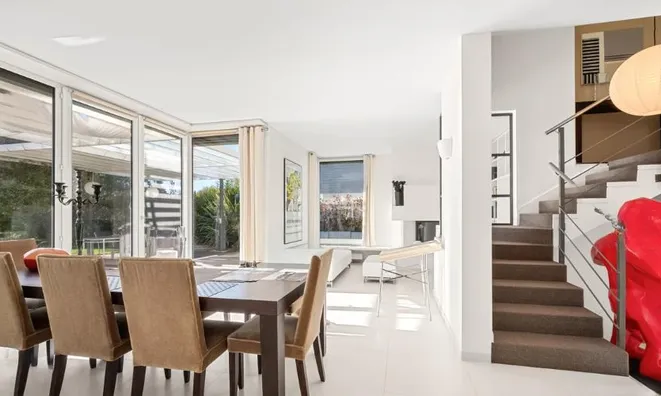 Недвижимость Single house 8 rooms: 6