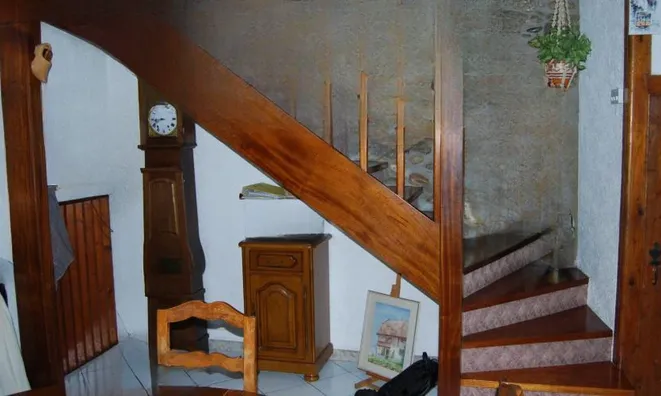 Недвижимость Bifamiliar house 6 rooms: 1