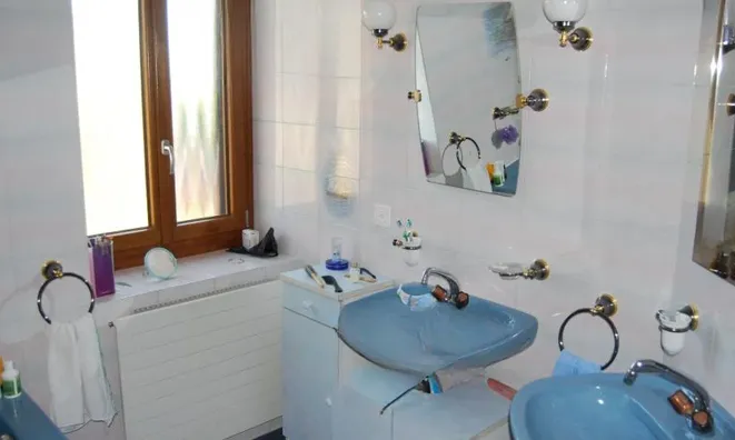Недвижимость Bifamiliar house 6 rooms: 5