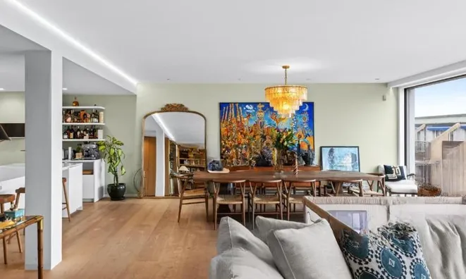 Недвижимость Apartment 5 rooms: 3