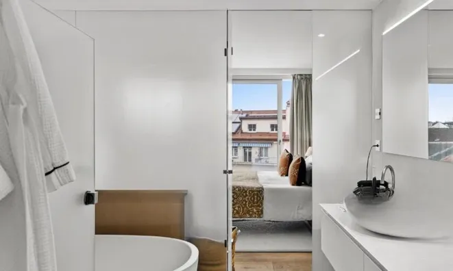 Недвижимость Apartment 5 rooms: 7