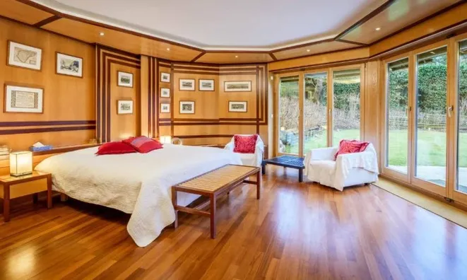 Недвижимость Single house 11 rooms: 6