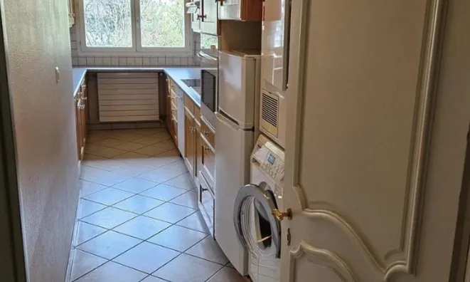 Недвижимость Apartment 4 rooms: 4