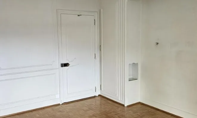 Недвижимость Apartment 4 rooms: 5