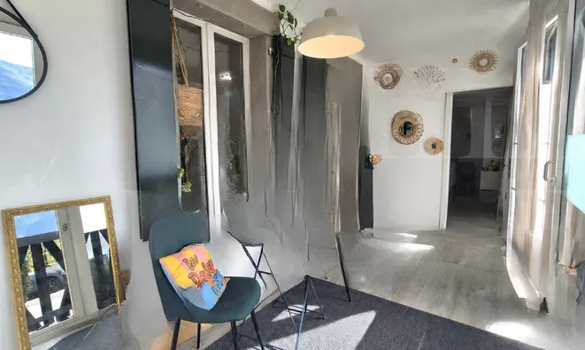 Недвижимость Apartment 5 rooms: 2
