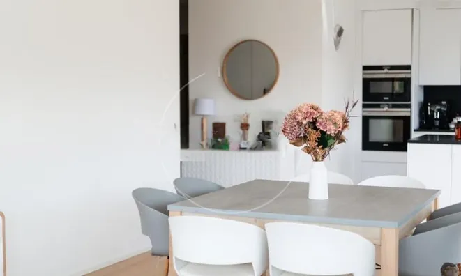 Недвижимость Apartment 5 rooms: 3