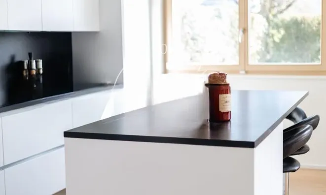 Недвижимость Apartment 5 rooms: 4