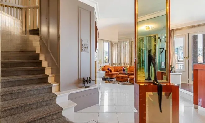 Недвижимость Roof flat 8 rooms: 10