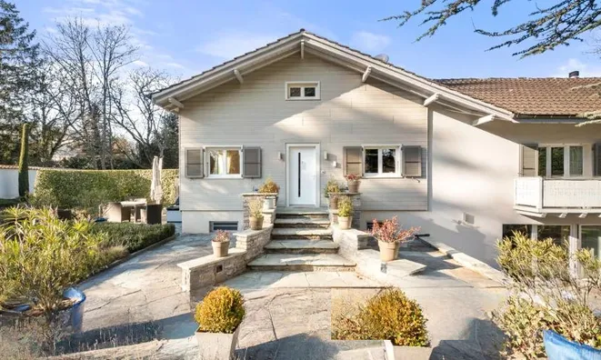 Недвижимость Single house 9 rooms: 2