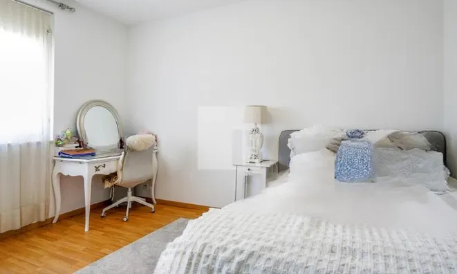 Недвижимость Apartment 5.5 rooms: 4