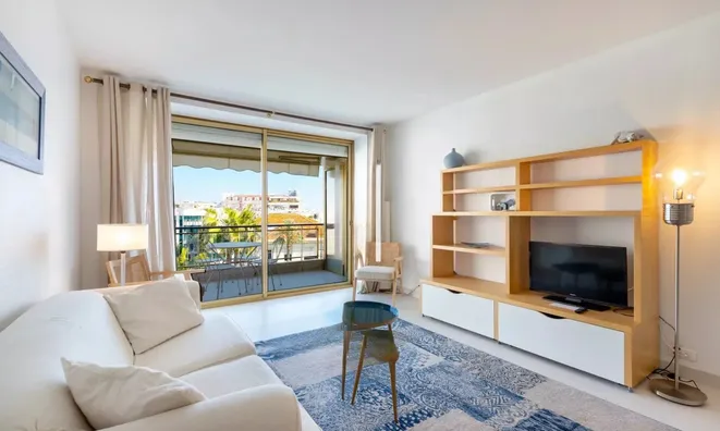 Недвижимость Property Type Cannes Centreville: 2