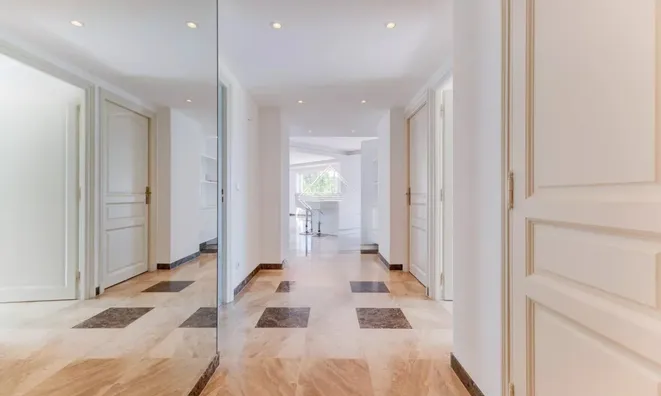 Недвижимость Villa Croix des Gardes: 6