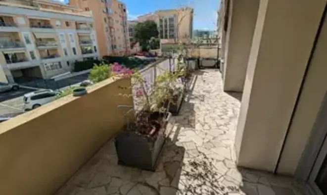 Недвижимость Villa Cannes La Bocca: 2