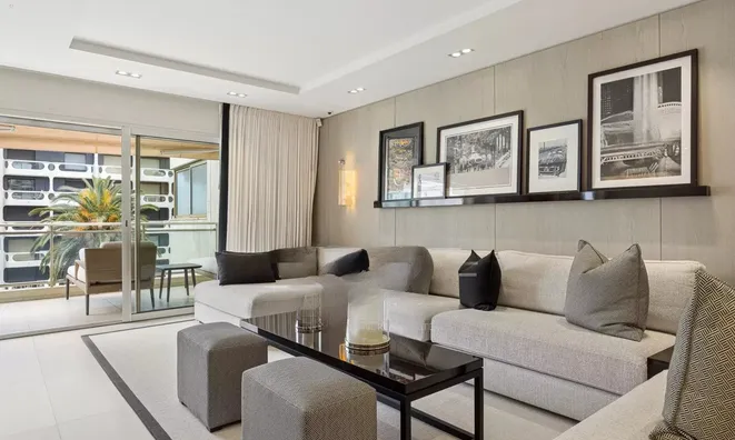 Недвижимость Villa Croix des Gardes: 1