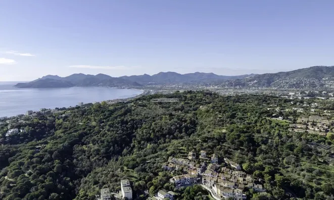 Недвижимость House Cannes Croix des Gardes: 8