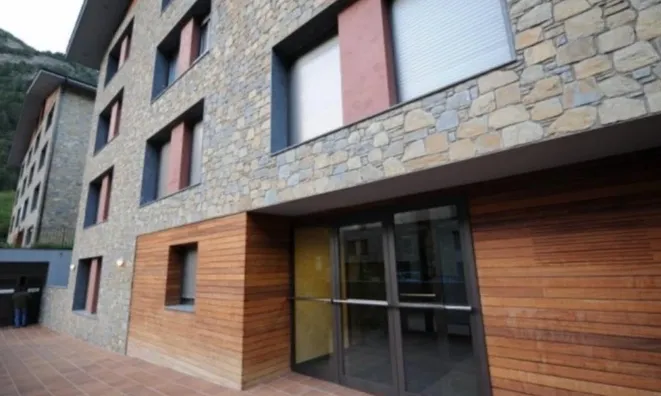 Недвижимость 2-bedroom apartment with additional room for sale in La Massana: 3
