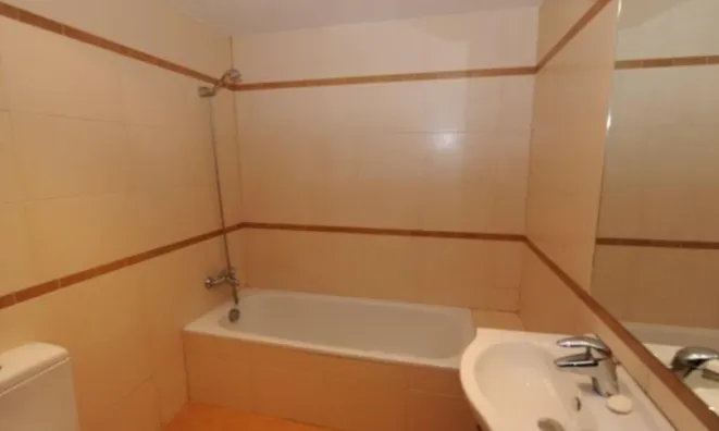 Недвижимость 2-bedroom apartment with additional room for sale in La Massana: 4