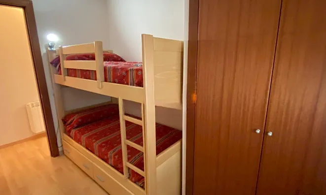 Недвижимость Fantastic 3-bedroom apartment with parking and storage in El Tarter: 8