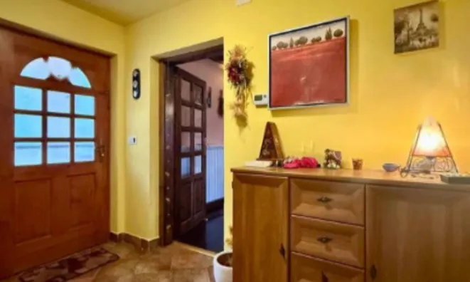 Недвижимость Квартира, 3-комнатная в Локеве: 8