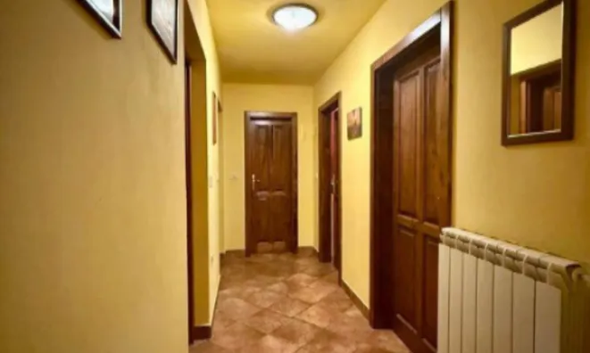 Недвижимость Квартира, 3-комнатная в Локеве: 11