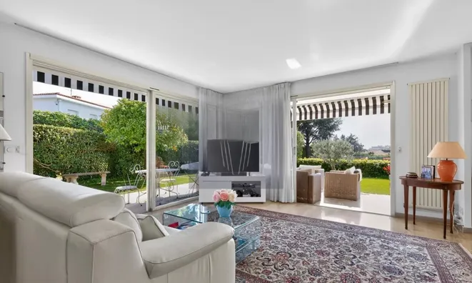 Недвижимость Villa Croix des Gardes: 4