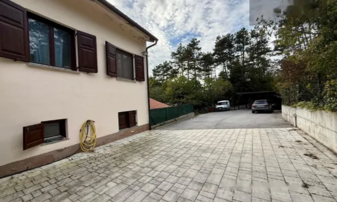 Недвижимость Квартира, 3-комнатная в Локеве: 21