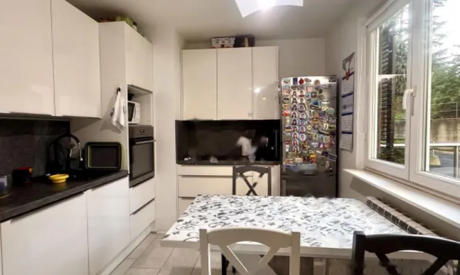 Недвижимость Трехкомнатная квартира Копер: 4