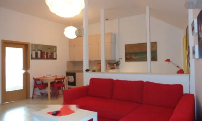 Недвижимость Трёхкомнатная квартира в центре Пирана: 8